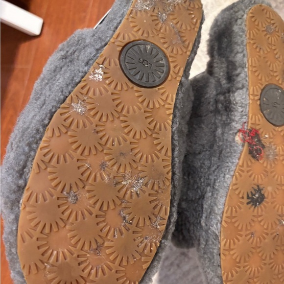 UGG Shearling Slippers women’s grey size 9 - Picture 2 of 4